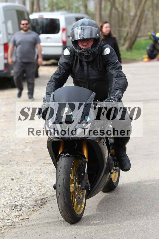 /Archiv-2023/06 10.04.2023 Moto Club Anneau du Rhin/Impressionen